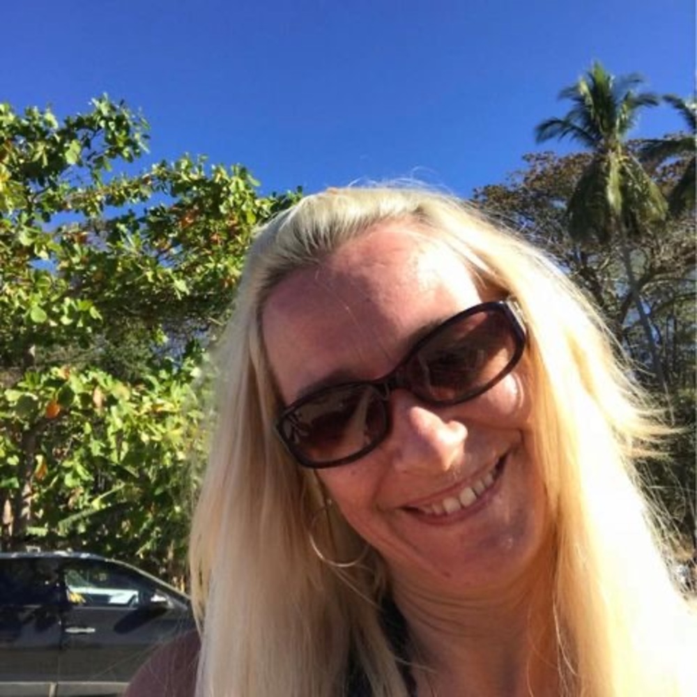 Meet your Posher, Stacy